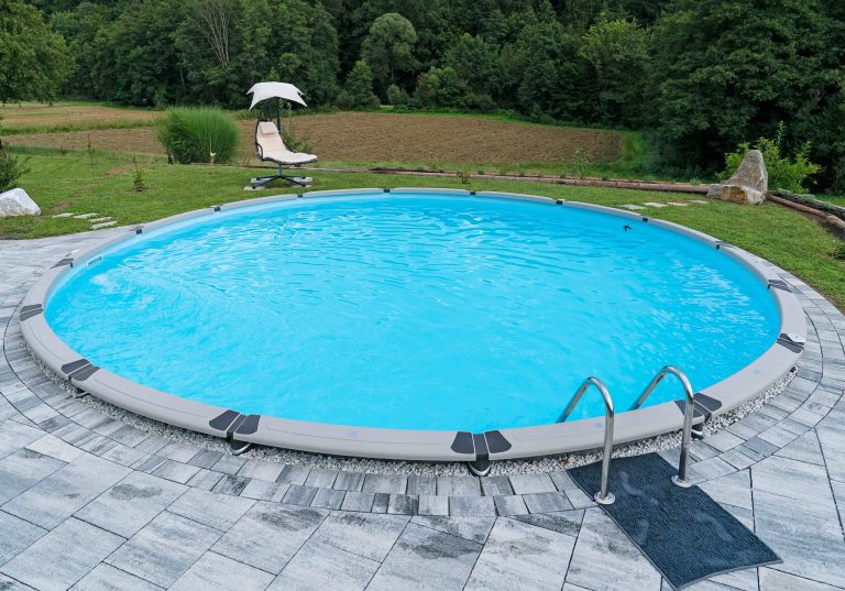 Rundes Stahlmantelbecken inklusive Pool-Zubehör - Pool-Set Swing