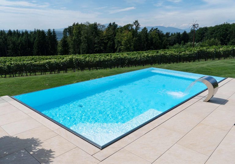 Überlaufpool mit Schwallbrause, in Ausführung Infinitypool