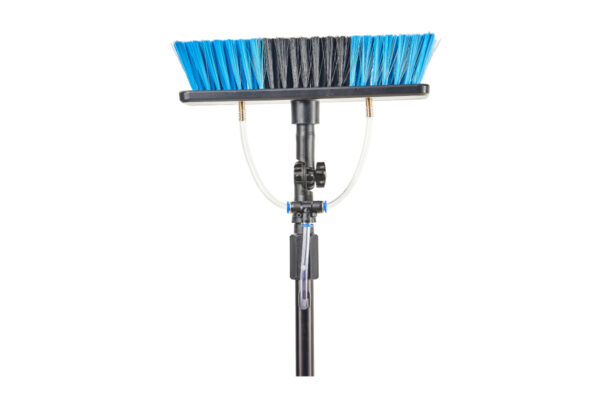 Teleskop-Bürste mit Wasseranschluss